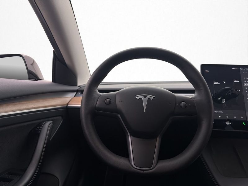Tesla Model 3 bild 15