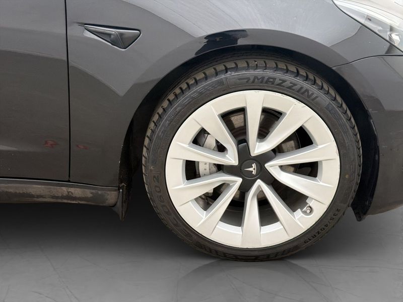 Tesla Model 3 bild 35