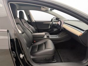 Tesla Model 3 bild 28