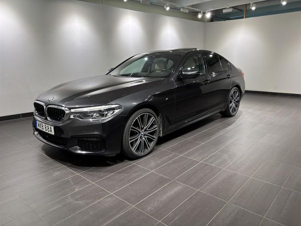 BMW 540 D xDrive Sedan M Sport Innovation Taklucka B W Drag DAP | - 2020