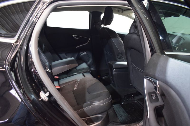 Volvo V40 bild 11