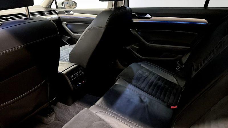 Volkswagen Passat bild 11
