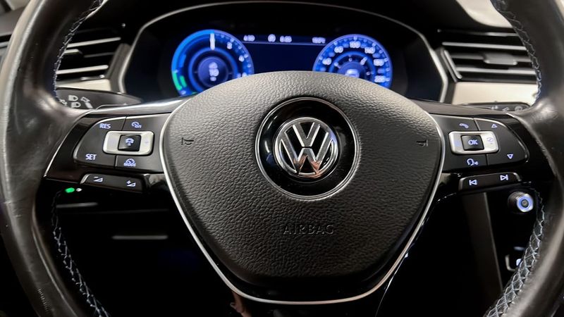 Volkswagen Passat bild 18