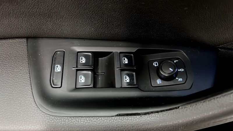 Volkswagen Passat bild 15