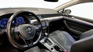Volkswagen Passat bild 6