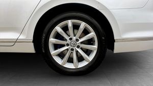 Volkswagen Passat bild 5