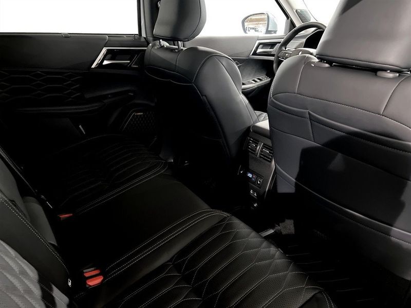 Mitsubishi Outlander bild 7