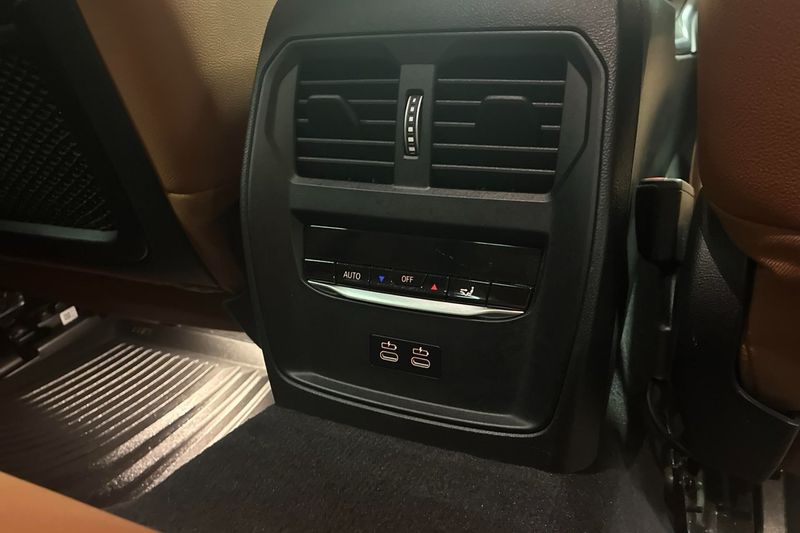 BMW i4 bild 32