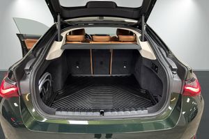 BMW i4 bild 17