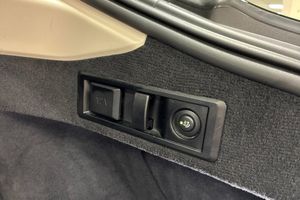 BMW i4 bild 18
