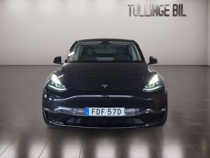 Tesla Model Y bild 8
