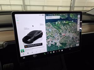Tesla Model Y bild 18