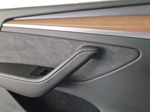 Tesla Model Y bild 17