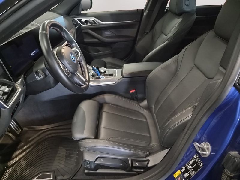 BMW i4 bild 11