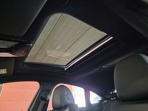 BMW i4 bild 16