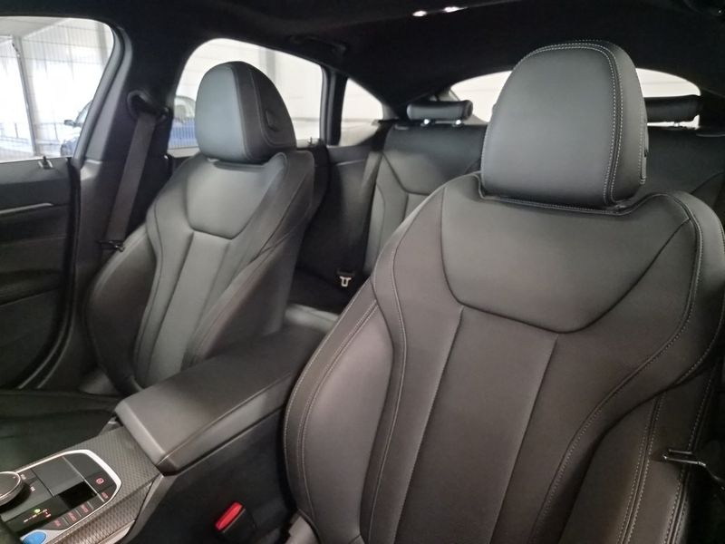 BMW i4 bild 13