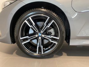 BMW 330 bild 3