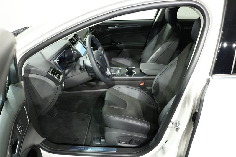 Ford Mondeo bild 8