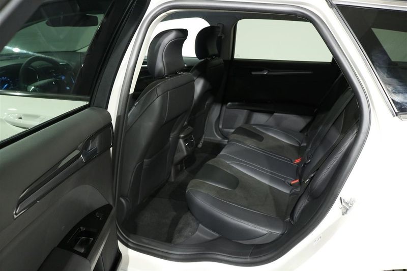Ford Mondeo bild 10