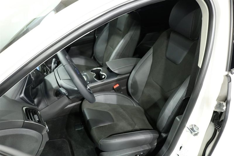 Ford Mondeo bild 9