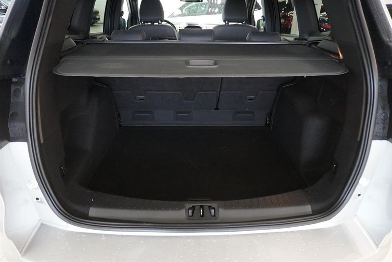 Ford Kuga bild 8