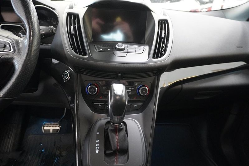 Ford Kuga bild 12