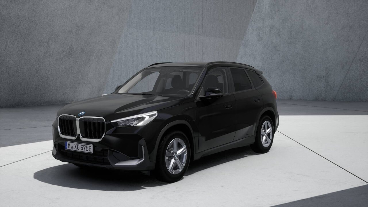 BMW iX1