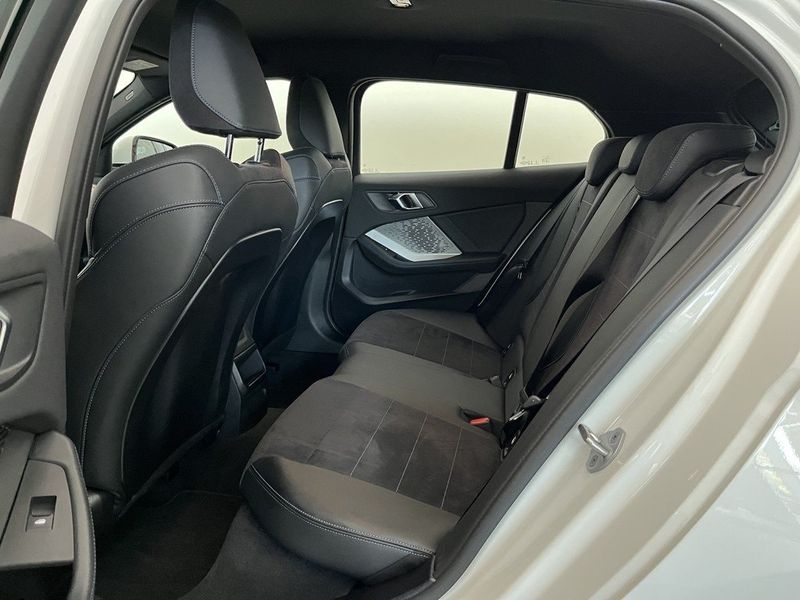 BMW 120 bild 11