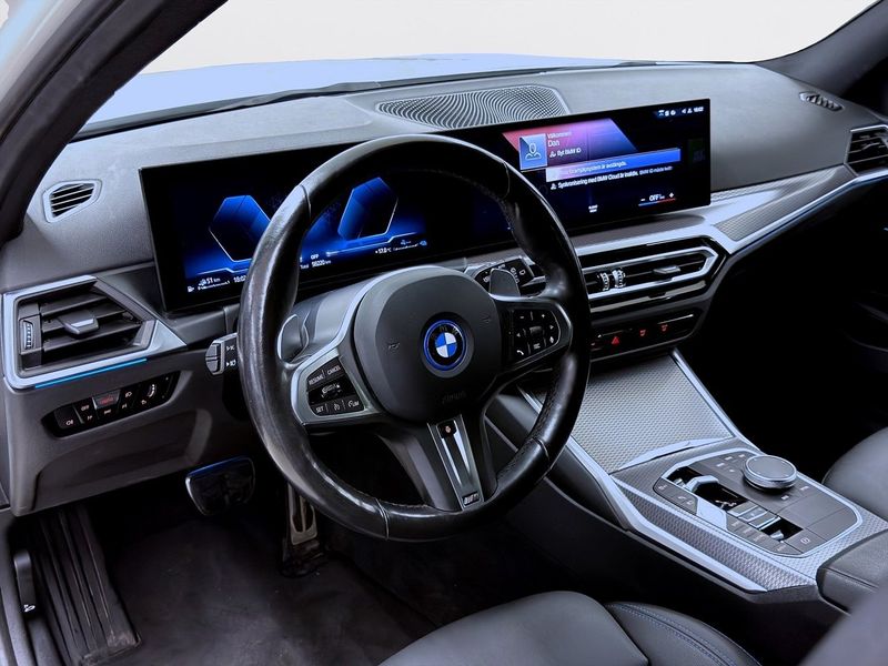 BMW 330 bild 12