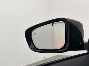 BMW i4 bild 11
