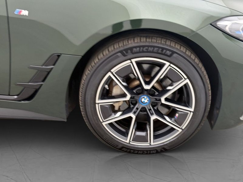 BMW i4 bild 38