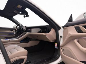 Porsche Taycan bild 30