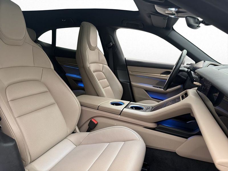 Porsche Taycan bild 29