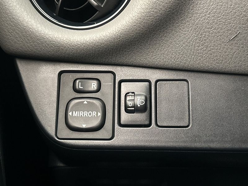 Toyota Yaris bild 15