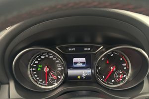 Mercedes CLA220 bild 13