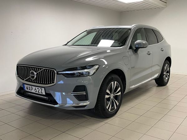 Volvo XC60 Recharge T6 Core Edition Drag Panorama - 2024