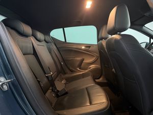 Opel Astra bild 8