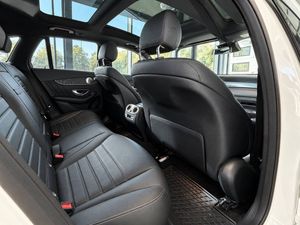 Mercedes GLC220 bild 9