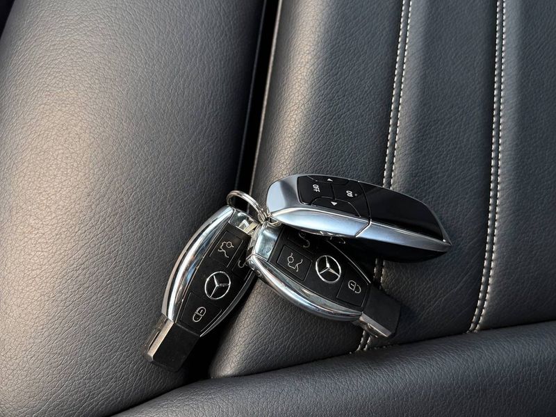 Mercedes GLC220 bild 15