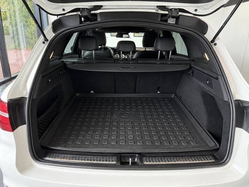 Mercedes GLC220 bild 8