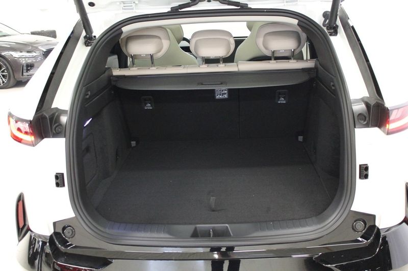 Mazda CX-6e bild 5
