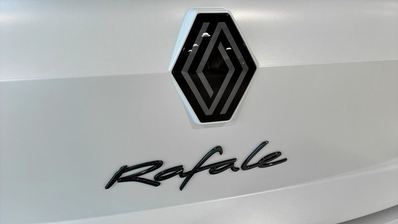 Renault Rafale bild 22