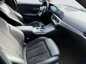 BMW 330 bild 15