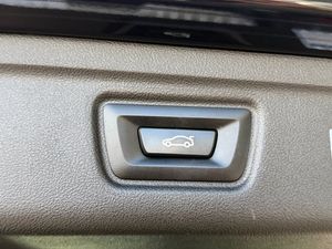 BMW 330 bild 18