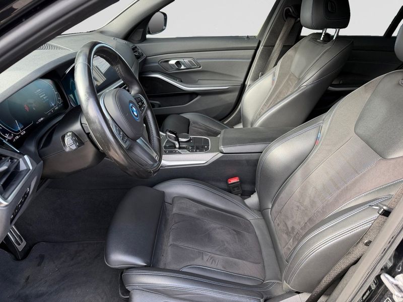 BMW 330 bild 10