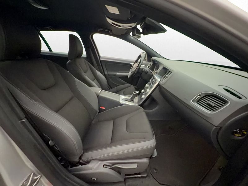 Volvo V60 bild 24