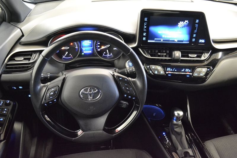 Toyota C-HR bild 17