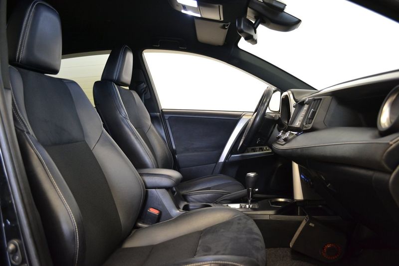 Toyota RAV4 bild 10