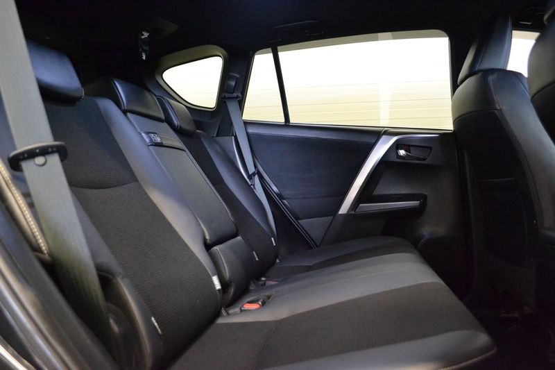 Toyota RAV4 bild 13