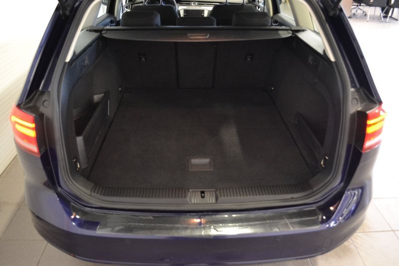 Volkswagen Passat bild 14